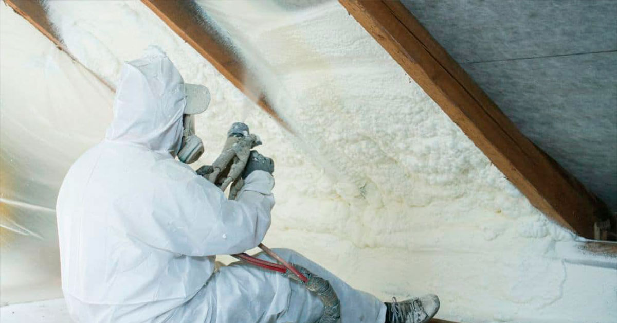 Spray foam insulation aplication